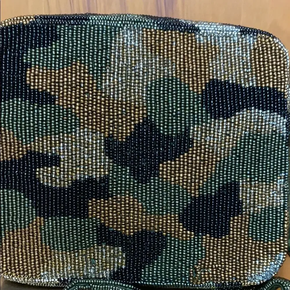 Hand Beaded Tiger Crossbody Bag Camo 7”x6”x2” w/ 23” Drop Zipper Tiana